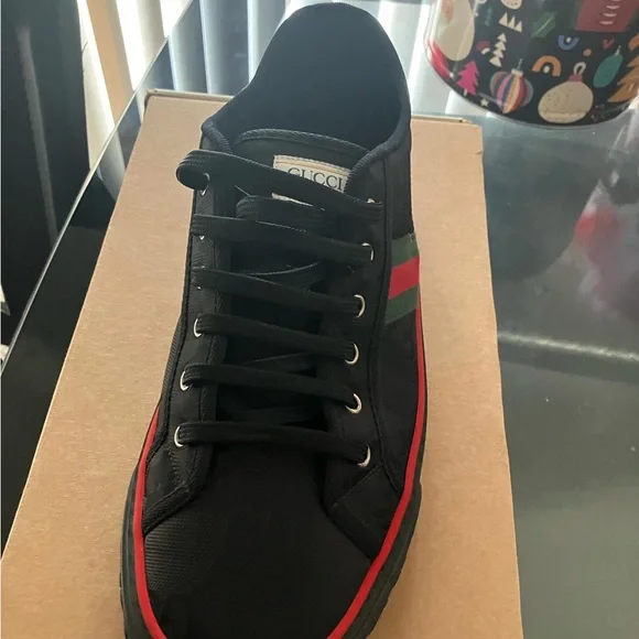 Men size 12 1/2 Gucci shoes Men main image 4